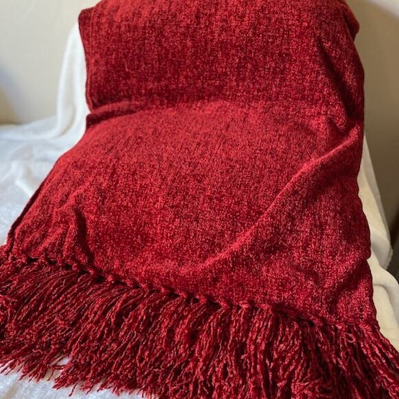 Pier 1 Red Throw Blanket - Picture 1 of 4